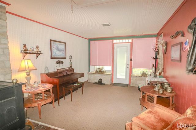 145 Well Drive, Herculaneum, MO 63048
