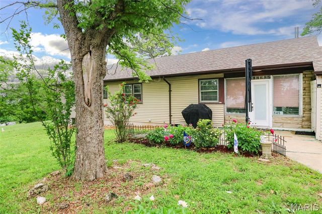 145 Well Drive, Herculaneum, MO 63048