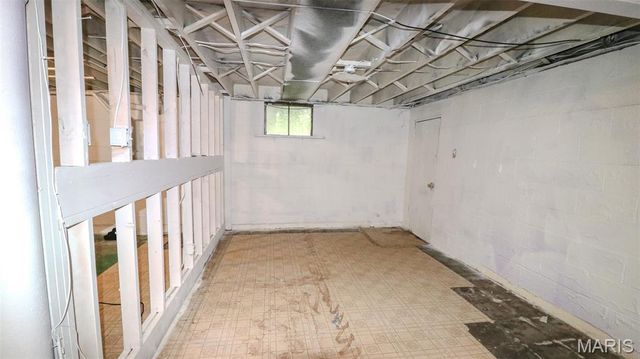 145 Well Drive, Herculaneum, MO 63048