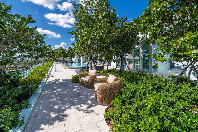 9221 E BAY HARBOR DRIVE 409, Bay Harbor Islands, FL 33154