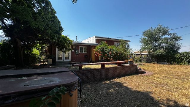 3001 E 4345 S, Holladay, UT 84124