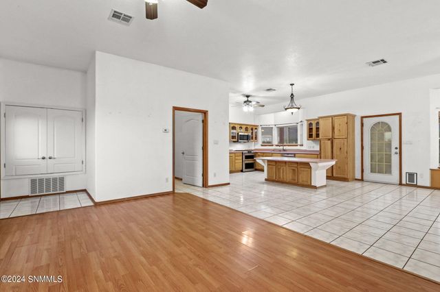 4425 Butterfly Road, Las Cruces, NM 88011