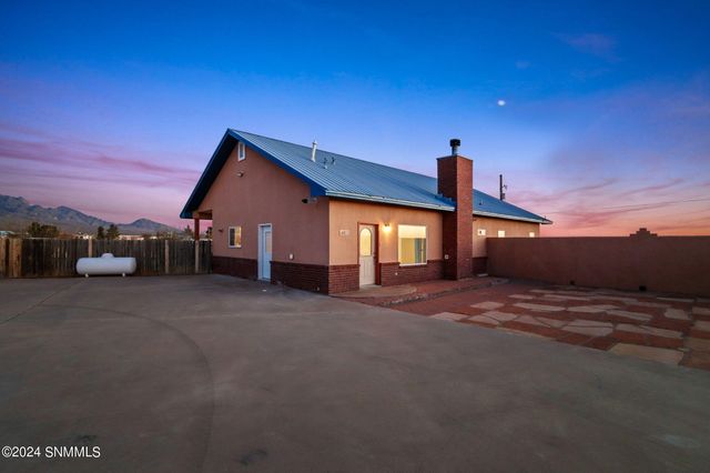 4425 Butterfly Road, Las Cruces, NM 88011