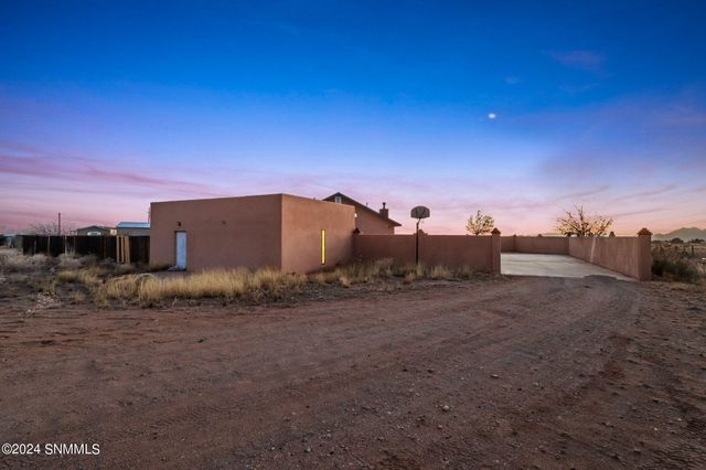 4425 Butterfly Road, Las Cruces, NM 88011
