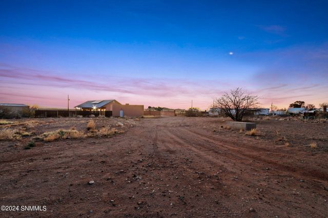 4425 Butterfly Road, Las Cruces, NM 88011