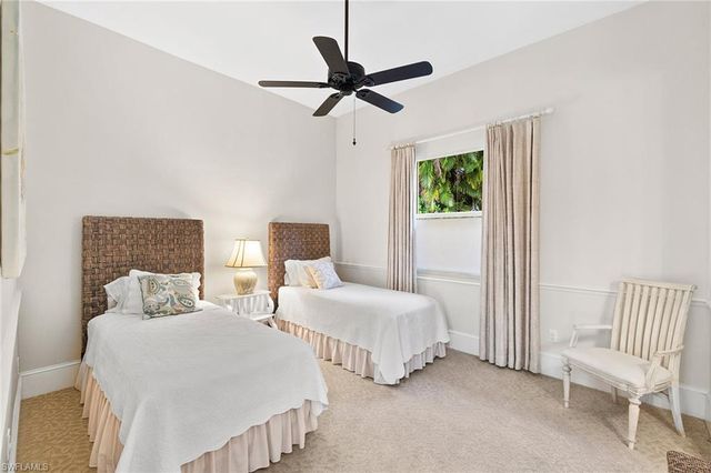7717 Trent CT, Naples, FL 34113