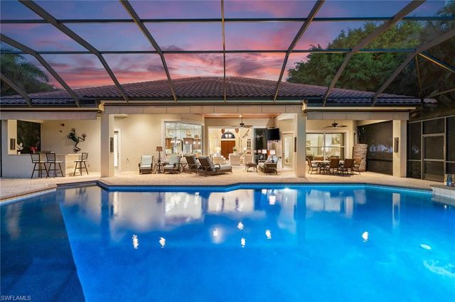 7717 Trent CT, Naples, FL 34113