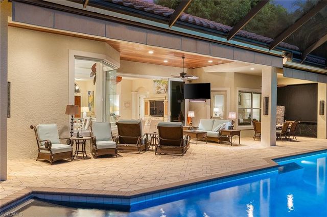 7717 Trent CT, Naples, FL 34113