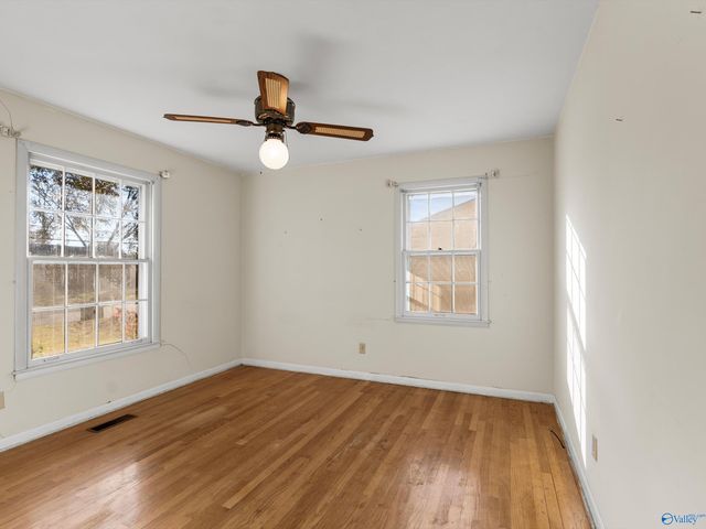 2102 South Park Boulevard, Huntsville, AL 35803