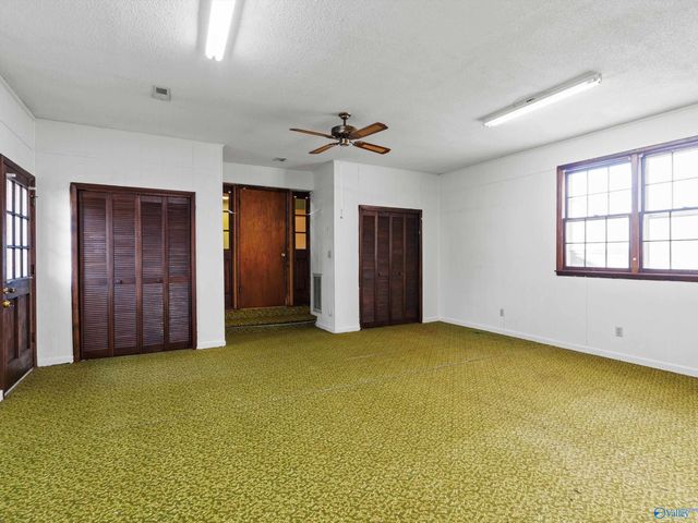 2102 South Park Boulevard, Huntsville, AL 35803