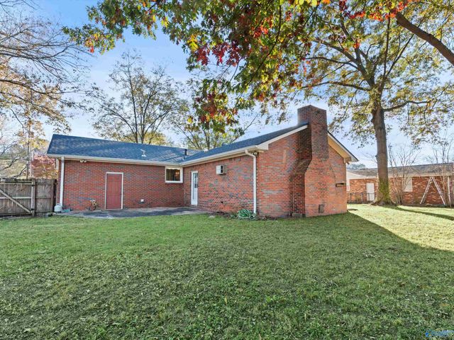 2102 South Park Boulevard, Huntsville, AL 35803