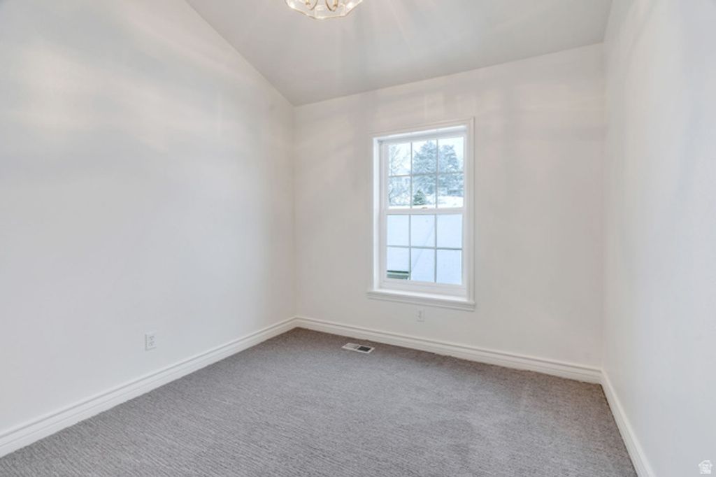 Image 18 of property listing at 4299 IVY LN, Provo, UT 84604