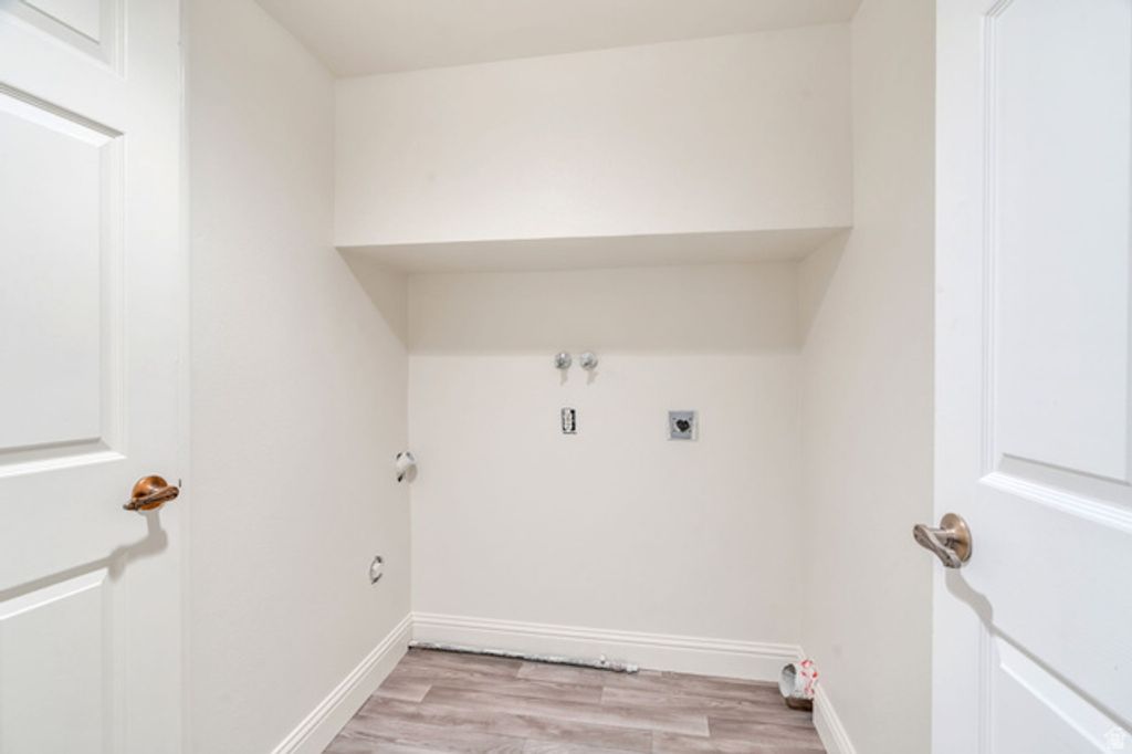 Image 23 of property listing at 4299 IVY LN, Provo, UT 84604