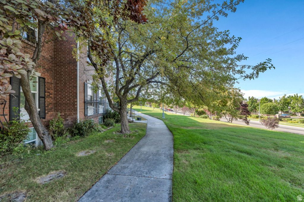 Image 27 of property listing at 4299 IVY LN, Provo, UT 84604