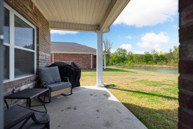 4790 BARRETT OAKS DR, Millington, TN 38053