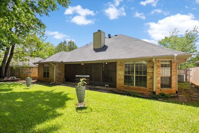 2824 Crestview Avenue, Tyler, TX 75701