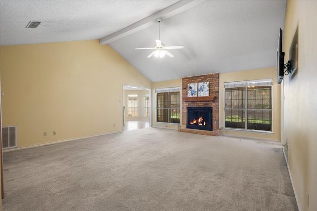 2824 Crestview Avenue, Tyler, TX 75701