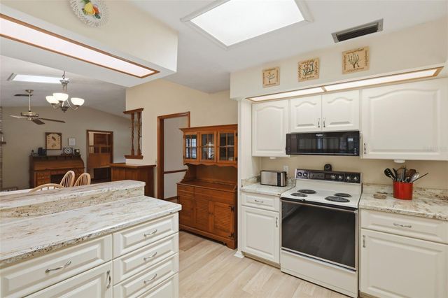 2360 DARTMOUTH ROAD, Deland, FL 32724