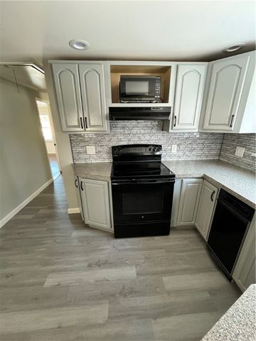 10 Rosemary Drive, North Kingstown, RI 02852