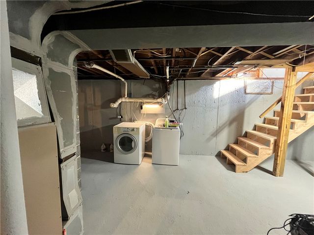 10 Rosemary Drive, North Kingstown, RI 02852