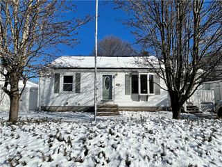 10 Rosemary Drive, North Kingstown, RI 02852