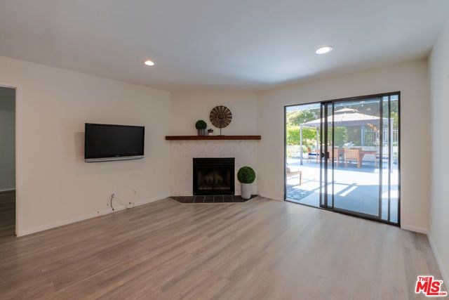 4260 Via Arbolada 116, Los Angeles, CA 90042