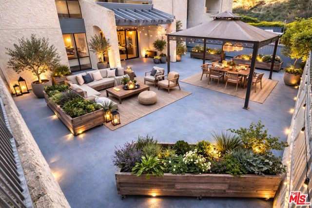 4260 Via Arbolada 116, Los Angeles, CA 90042