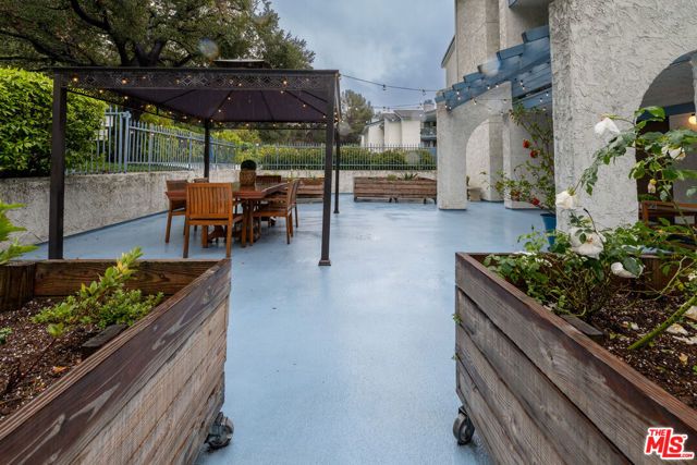 4260 Via Arbolada 116, Los Angeles, CA 90042
