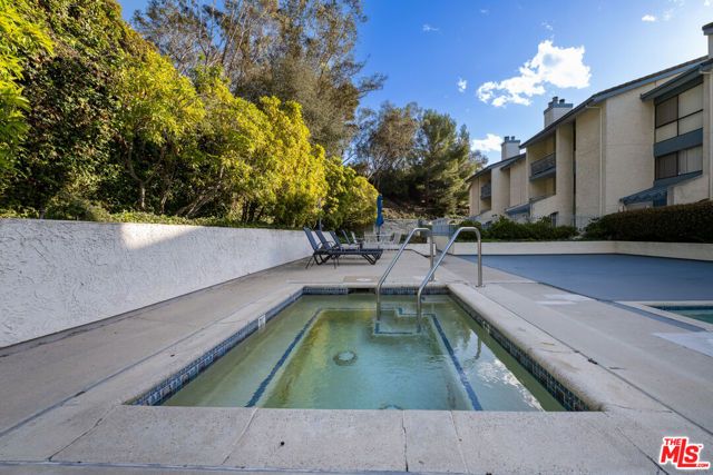 4260 Via Arbolada 116, Los Angeles, CA 90042