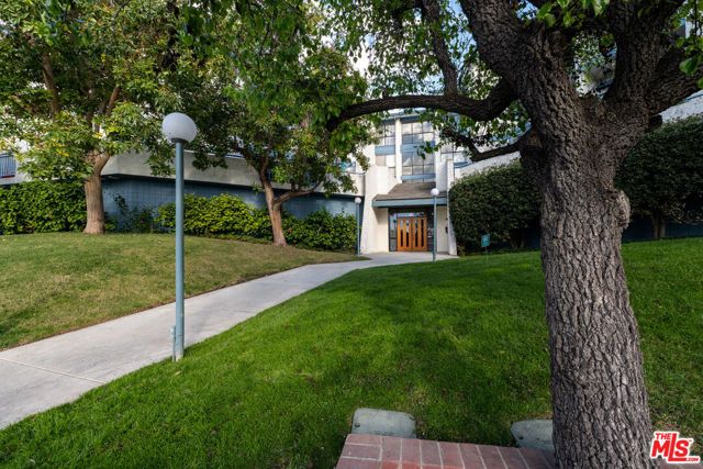 4260 Via Arbolada 116, Los Angeles, CA 90042