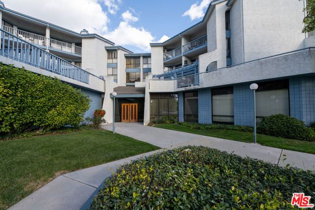 4260 Via Arbolada 116, Los Angeles, CA 90042