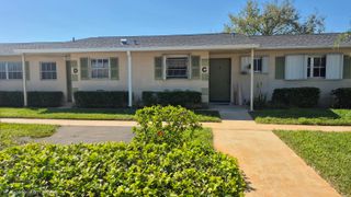 5423 Cresthaven Boulevard C, West Palm Beach, FL 33415