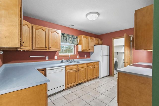 W10765 E Harmony Drive, Lodi, WI 53555