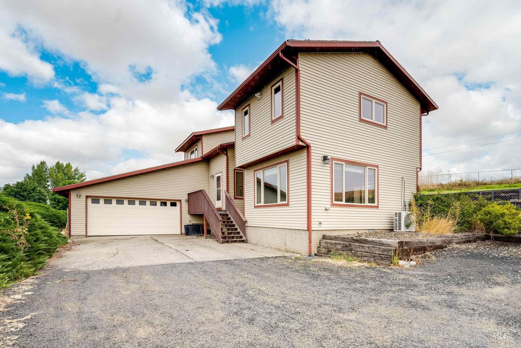 1890 SE Johnson Avenue, Pullman, WA 99163