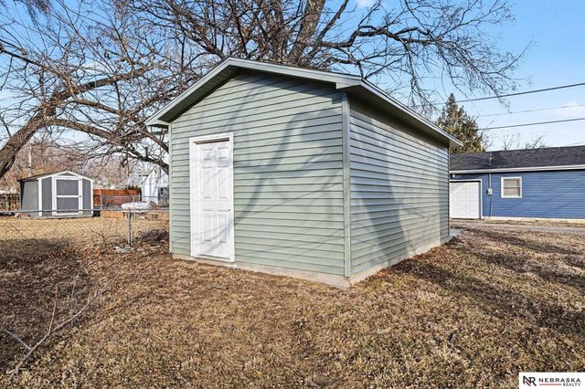 2611 Jackson Street, Bellevue, NE 68005