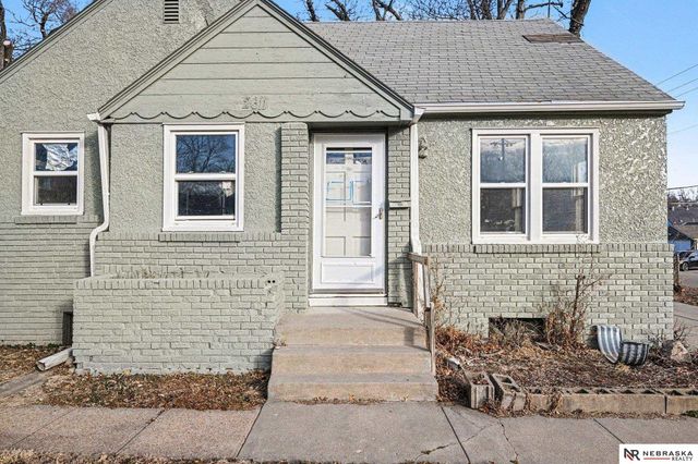 2611 Jackson Street, Bellevue, NE 68005