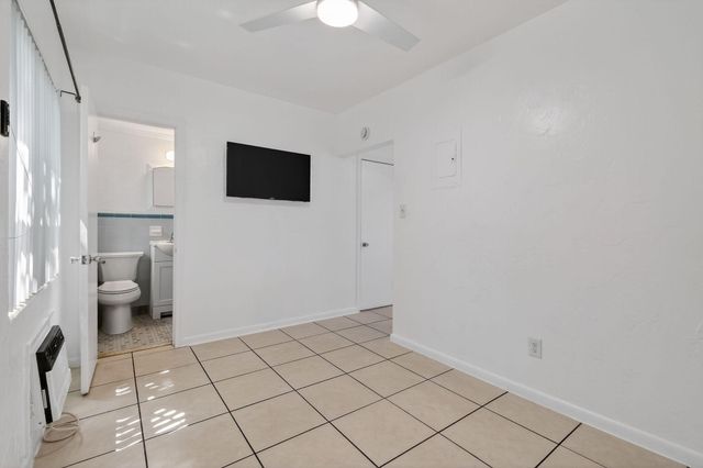 101 Blossom Lane L, Palm Beach Shores, FL 33404