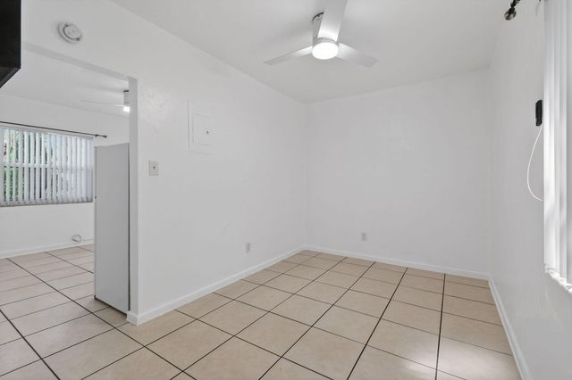 101 Blossom Lane L, Palm Beach Shores, FL 33404