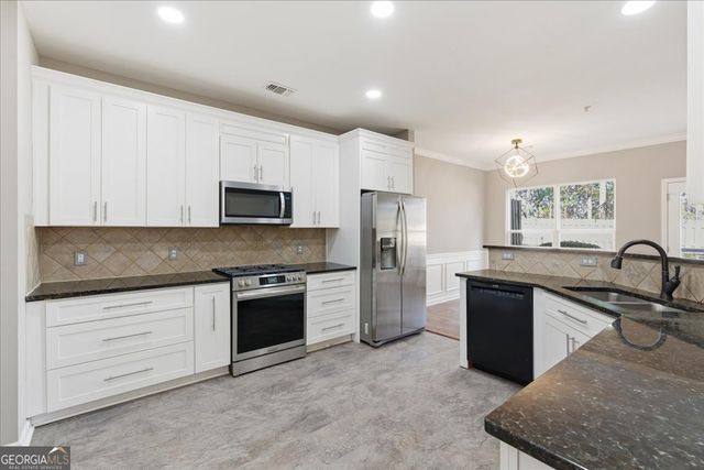 415 MOUNTAIN VIEW Lane, Woodstock, GA 30188