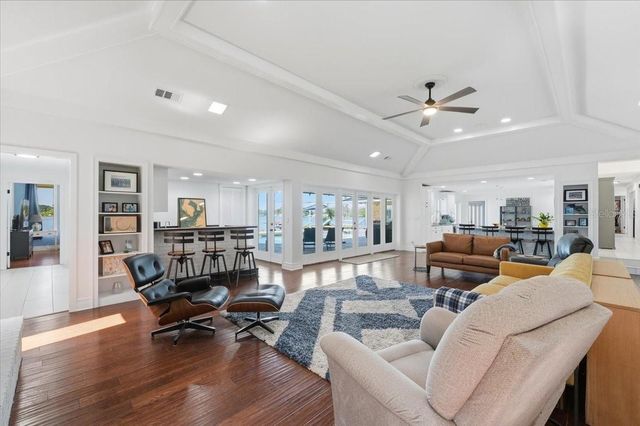 120 MIRROR LANE NW, Winter Haven, FL 33881