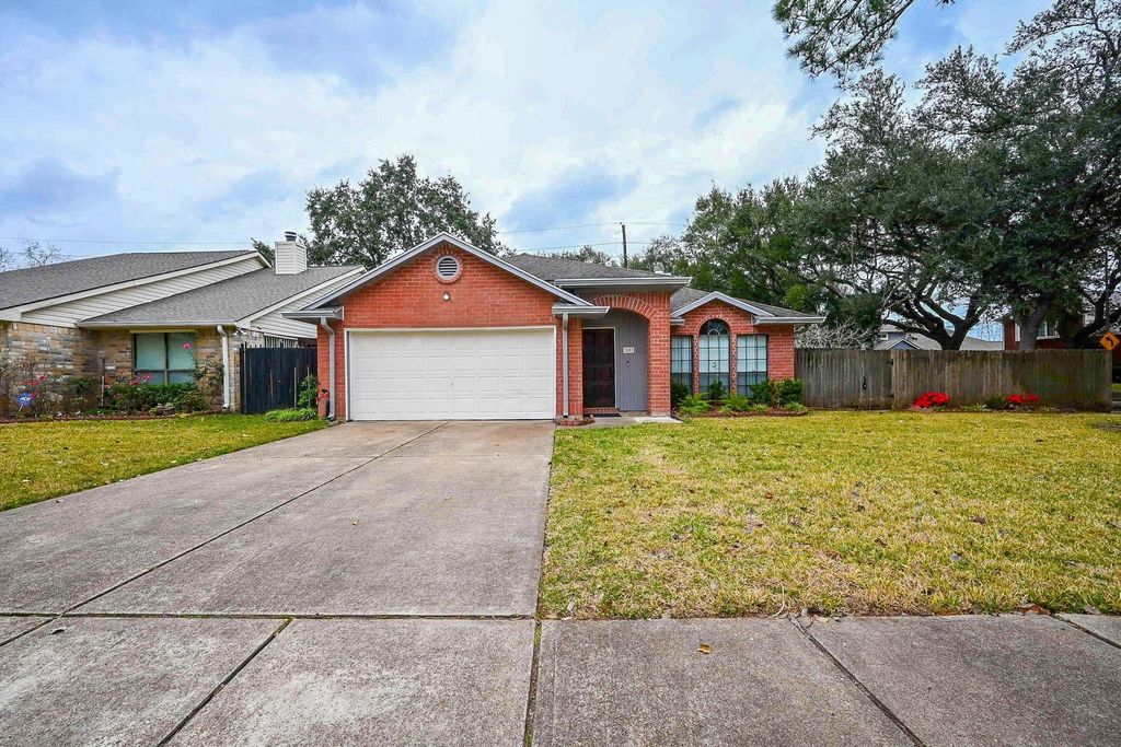 3551 Santa Rosa Lane, Sugar Land, TX 77478
