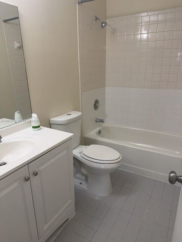 1017 Washington Cir 1017H, Homestead, FL 33034