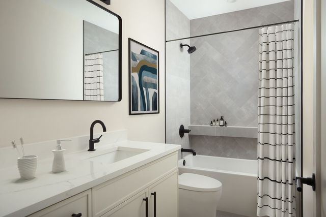 1629 N Burling Street 1, Chicago, IL 60614
