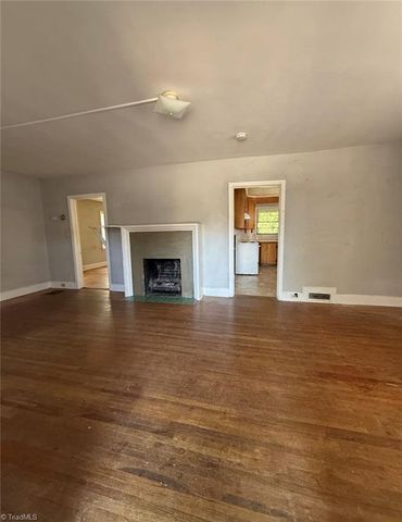 1448 W 4th Street, Winston-salem, NC 27101