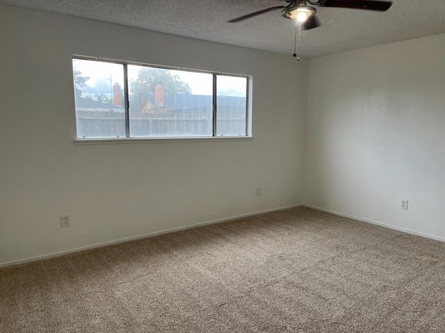 4529 N Warren Avenue, Fresno, CA 93705