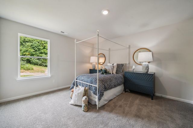 553 SUMMERCREST AVE, Waynesboro, VA 22980