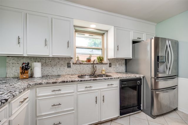 6318 Danbury Lane, Dallas, TX 75214