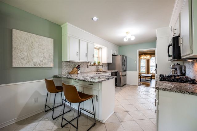 6318 Danbury Lane, Dallas, TX 75214