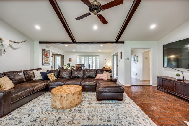 6318 Danbury Lane, Dallas, TX 75214