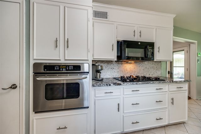 6318 Danbury Lane, Dallas, TX 75214